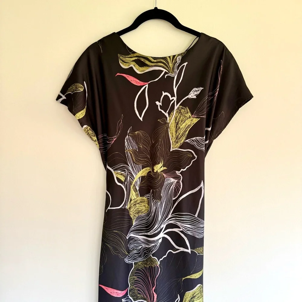 🪷ZARA Women’s Satin Floral Faux Wrap Ruched Short Sleeve Slit Midi Dress - Picture 6 of 9